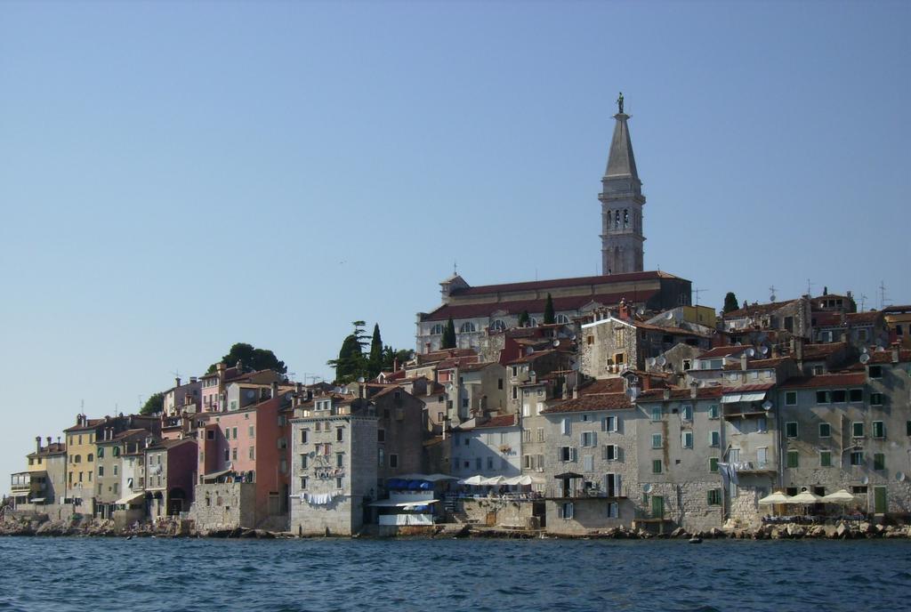 Apartments Carmelo Rovinj Exteriör bild
