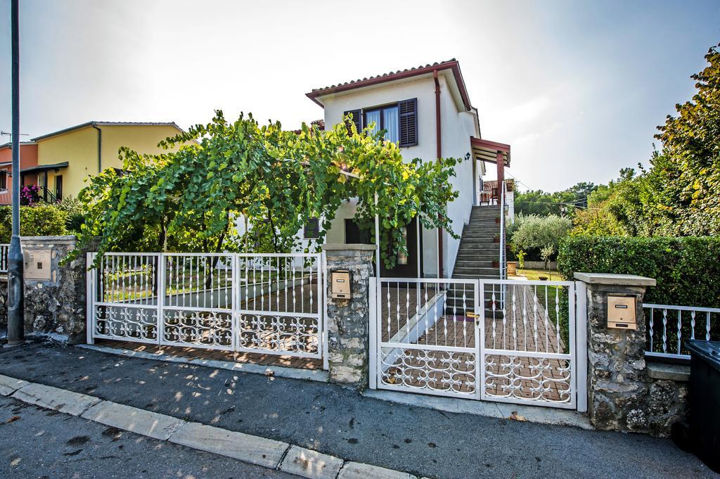 Apartments Carmelo Rovinj Exteriör bild